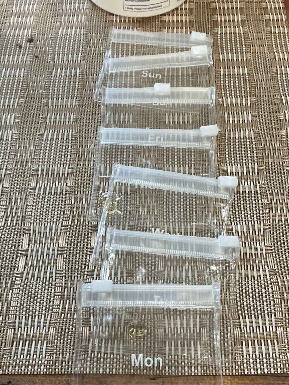 1 week Clear Weekly Pill Organizer Pouch - Transparent (Clear)